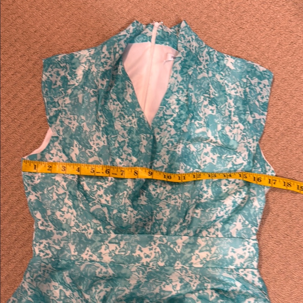 Elegant Turquoise Sleeveless Dress - Picture 4 of 4